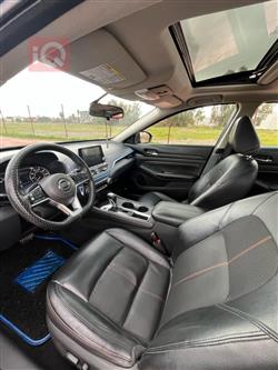 نيسان ألتيما